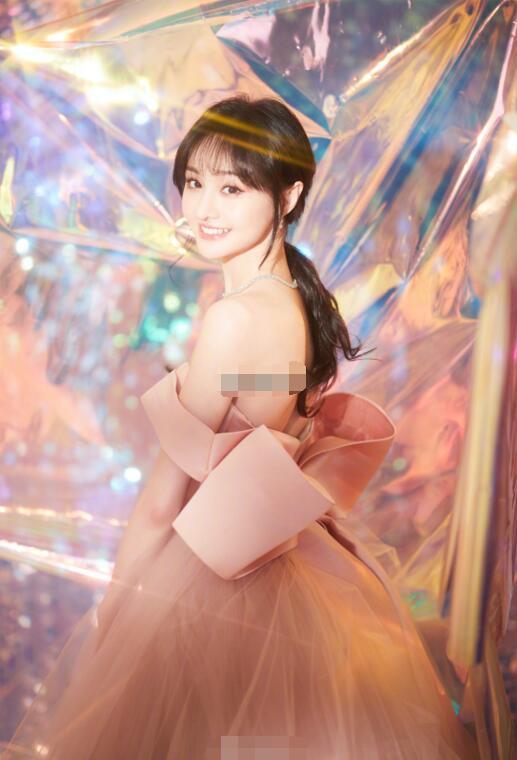 郑爽|郑爽怼完装修公司谈人设：我有的是市场和老百姓的喜爱