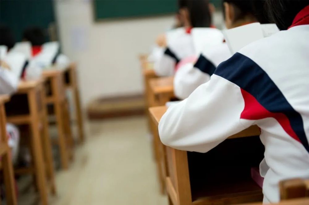 2020宝安中考二模成_2019~2020年宝安区数学二模