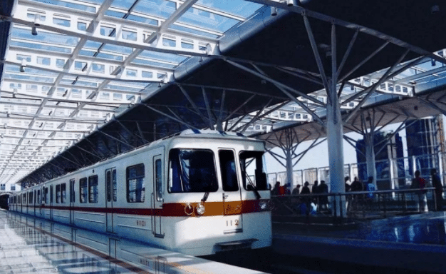 据了解,这款车为dk4型号,车型为电扇车,是长春客车厂第一款出口地铁