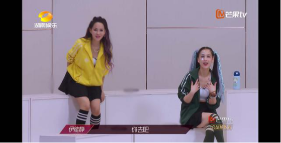 郁可唯|宁静、郁可唯，在“翻车”边缘跃跃欲试