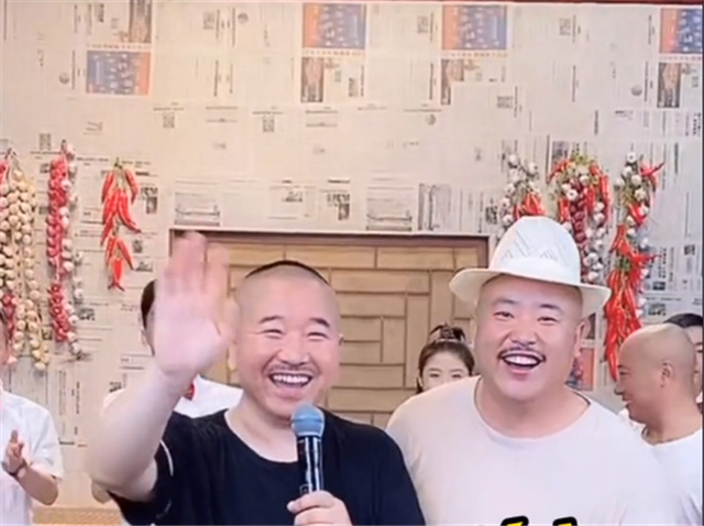 赵本山|赵本山和徒弟王小利连麦破不和传闻，《乡村爱情14》刘能会回归