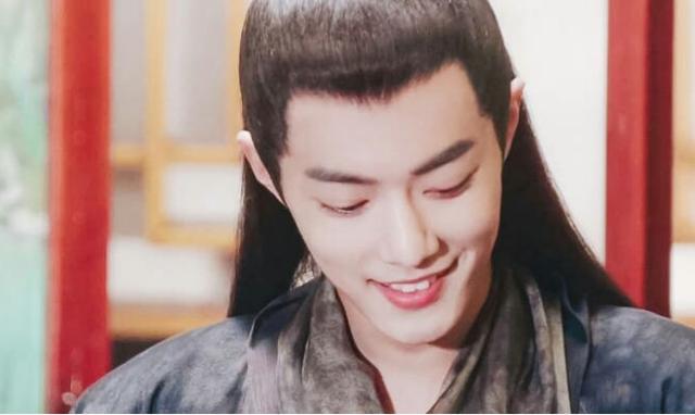 肖战|把“讨厌肖战”写在衣服上的人，到底是怎么想的？