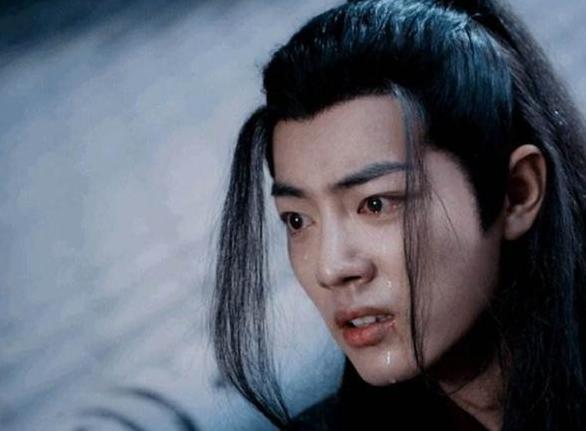 肖战|把“讨厌肖战”写在衣服上的人，到底是怎么想的？