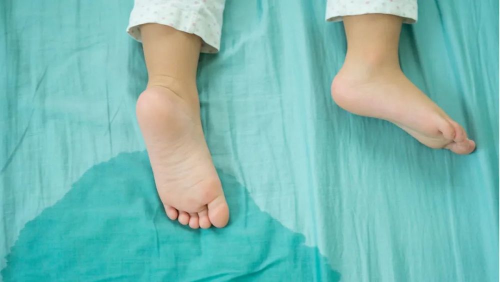 闺女|每天能弄脏几条内裤，我与女儿的屎尿斗争了七年