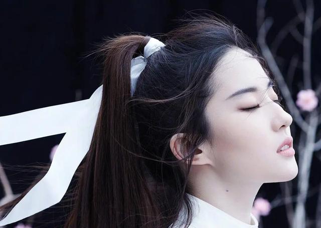 刘亦菲|《花木兰》成中国限定版，刘亦菲“飞升”好莱坞失败了？
