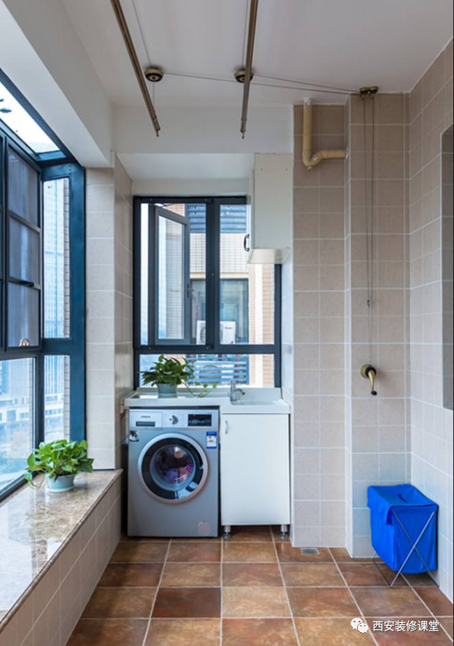 阳台放洗衣机,背后有窗户,怎么做吊柜?8.16_腾讯新闻