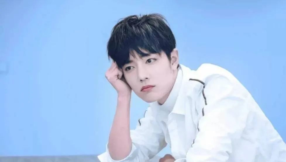 肖战|疑似肖战拍摄新剧，次于黄景瑜是二番：撕番战在所难免？肖战粉发声了