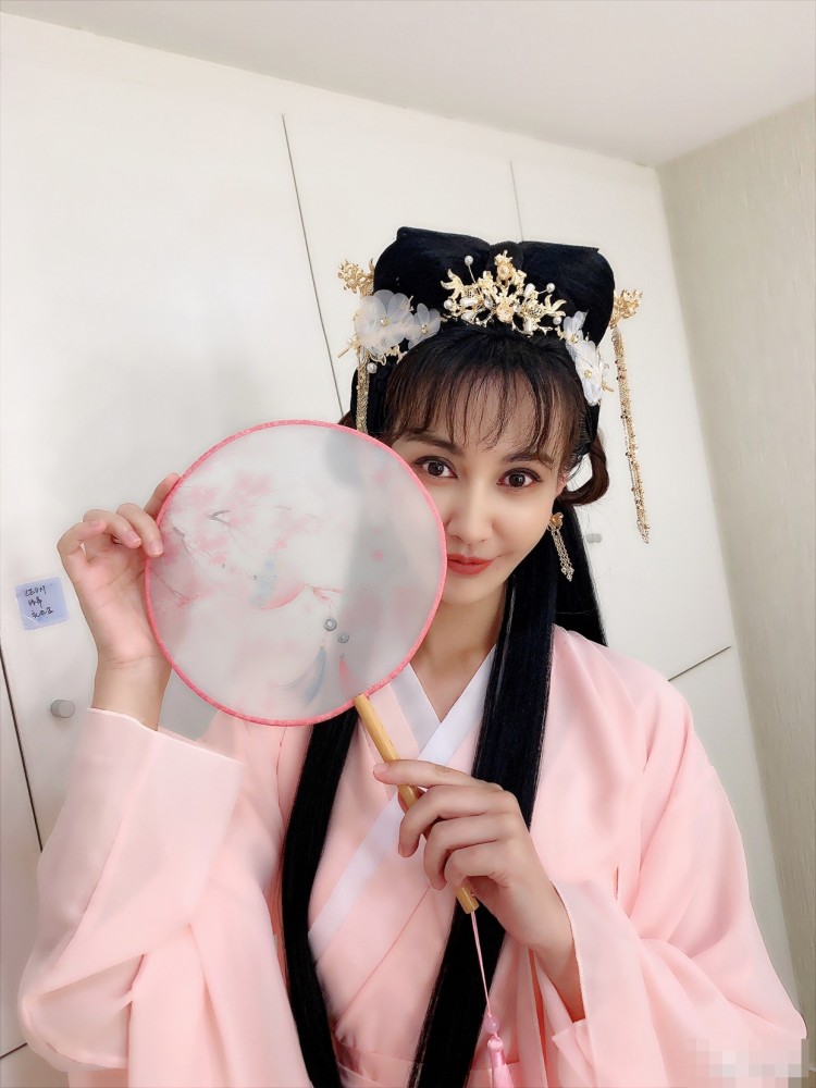 杨雪再次回归41岁的她换上古装也太美颜值完全不输当年江玉燕