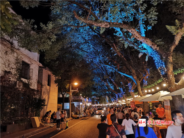 梦山路夜市 清风徐来,碧波荡漾.