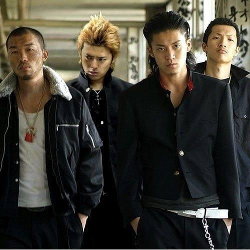 剖析铃南称霸的标准,看《热血高校》里源治比芹泽强在哪_腾讯新闻