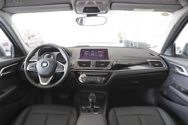 宝马1系|宝马1系让凯美瑞都退位让贤！指导价19万元，还有胎压显示、道路救援呼叫