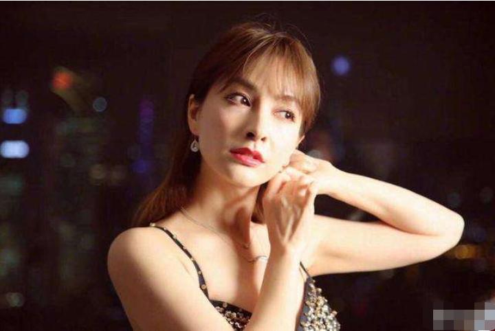 吴昕|芒果台为何力捧37岁吴昕，而不是沈梦辰？三个原因不得不说