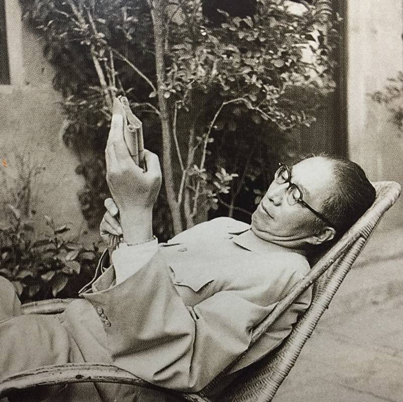 郑振铎|抗战爆发后，日本人拿巨额支票拉拢郑振铎，他当面翻脸撕毁支票