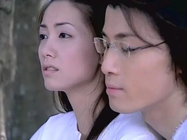 林韦君|美是真的美，但劈腿次数也是真的多……