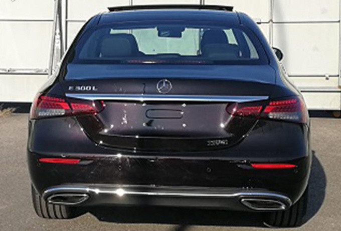 奔驰e|新款奔驰E将于北京车展上市 尺寸更大外观更运动 起售价不变