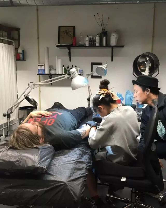 纹身|日本女孩6岁入行，是全世界最小纹身看完我却只想拥有同款爸爸！