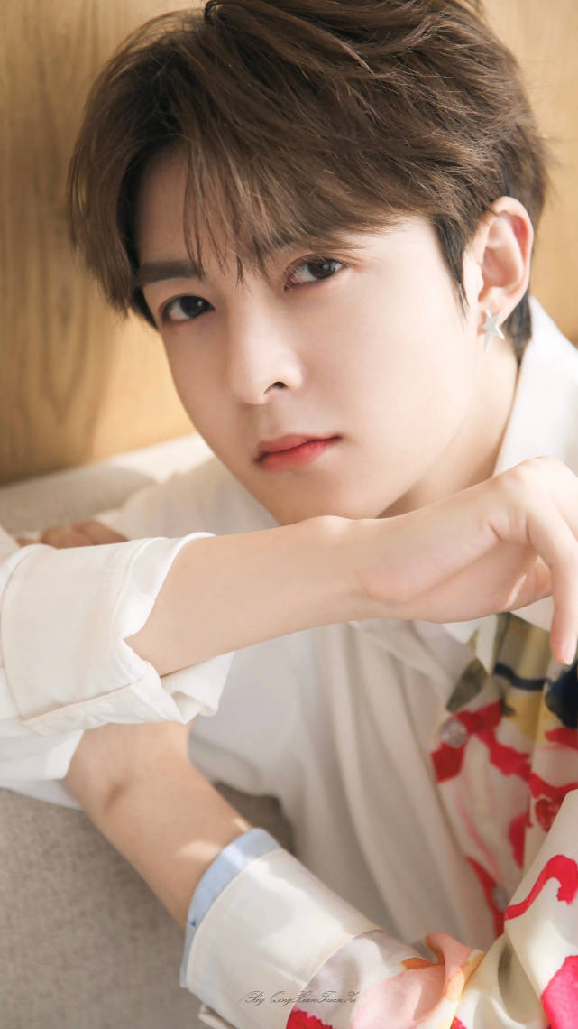 unine硬糖超新星运动会友好互动,管栎射箭夺冠,还给赵粤传授经验|管栎