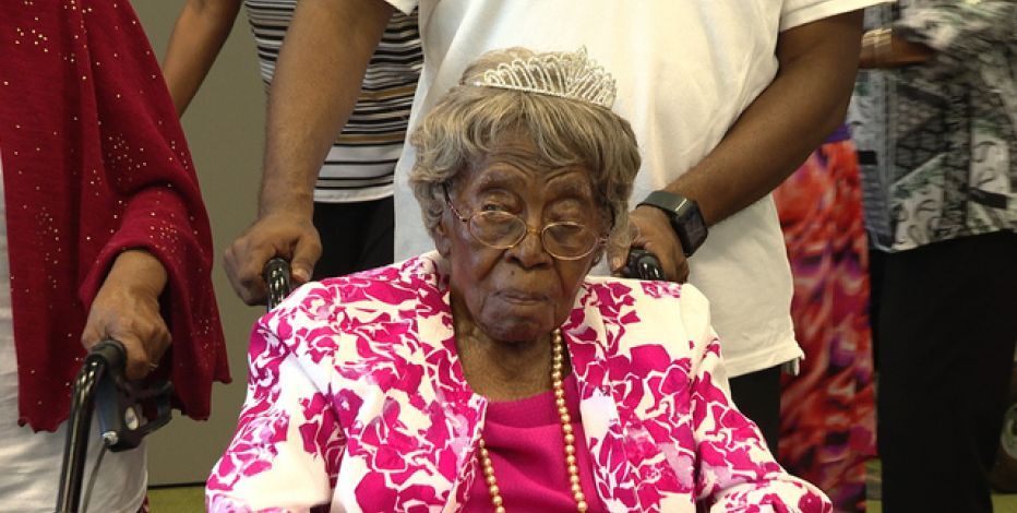 长寿|美国最长寿老人提前庆祝116岁生日，在全球各地已有200个曾孙