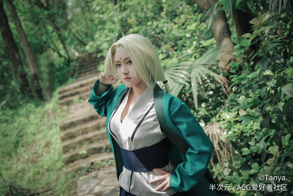 火影忍者cos纲手