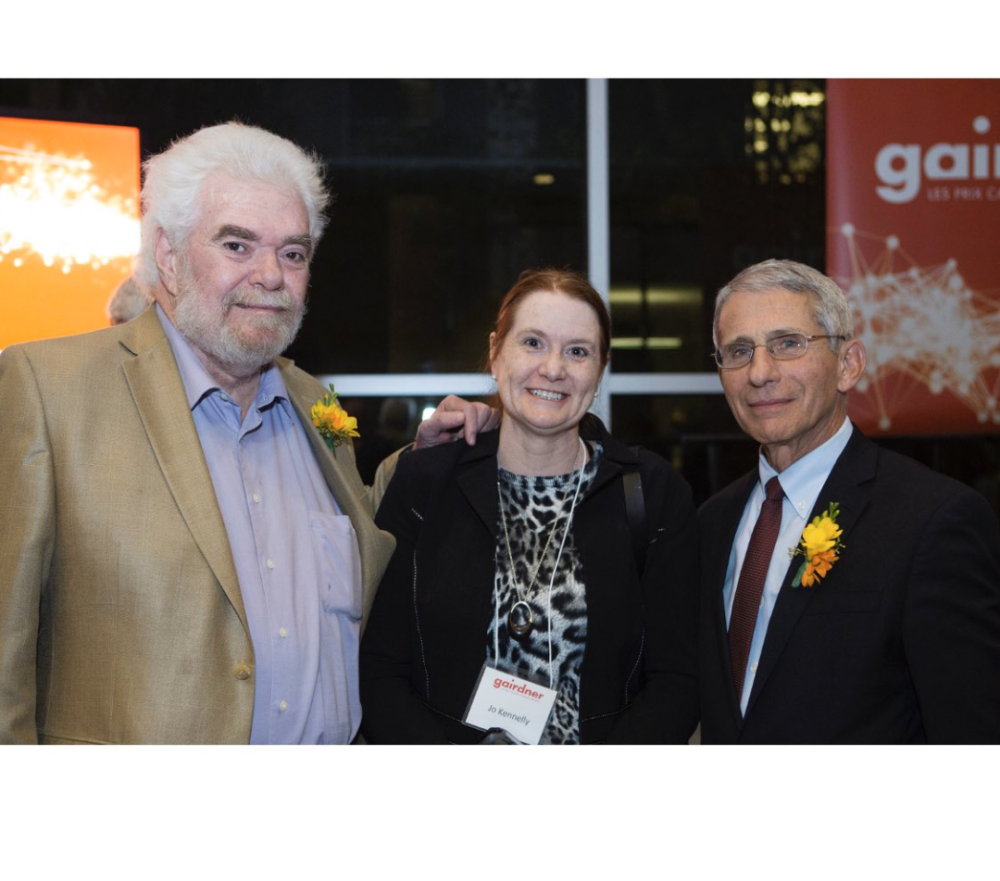 (左至右)frank plummer,jo kennelly,美国疾控中心(cdc)主任福奇