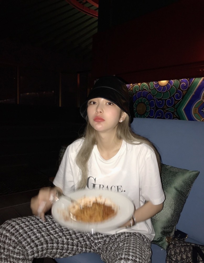 周扬青|周扬青称分手后没人敢追自己，认识不少新的男性朋友但都成了兄弟