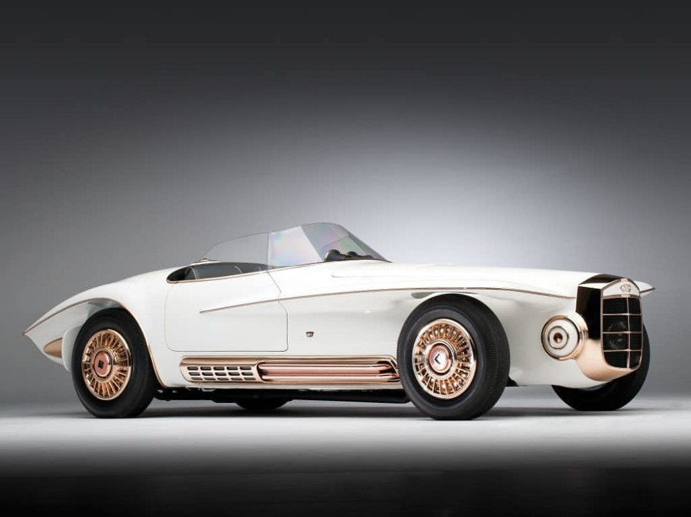 致敬古典跑车-美世眼镜蛇野蛮跑车