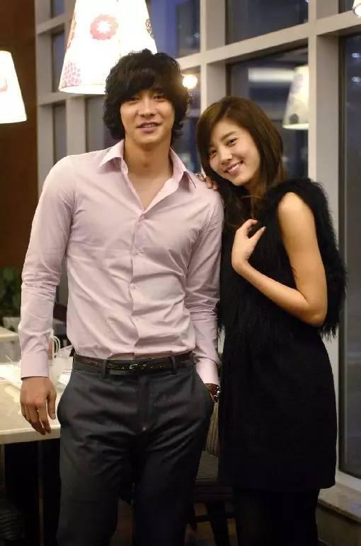 橡实冻夫妇 强仁&李允智如今的他们强