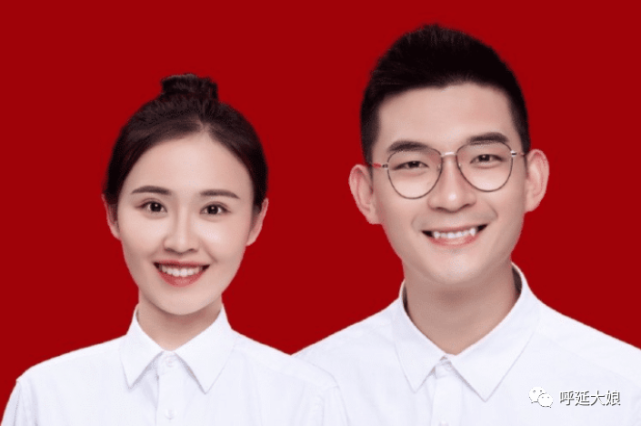 前央视主持人官宣结婚,两人结婚照夫妻相满满,两人多年扶持太感人