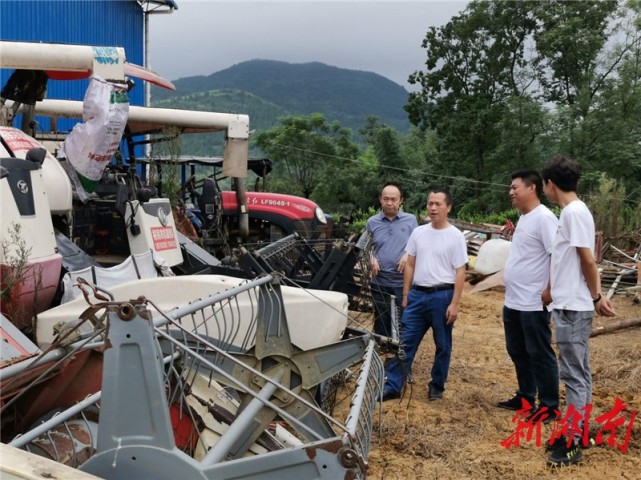 保靖农机安责险为农机手撑起安全保护伞
