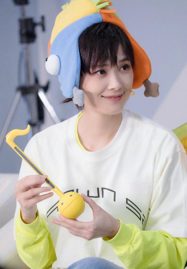 李宇春|李宇春被指抄袭？此前多次抄袭被扒出，连高中作文都是抄的