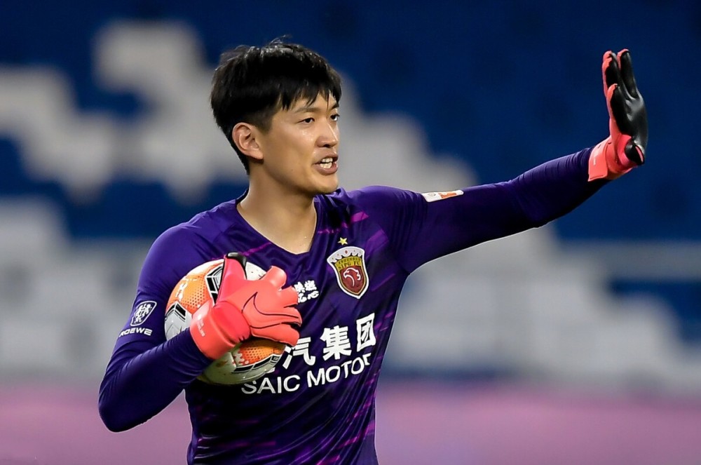 鲁能新国门韩镕泽5轮封神中超第一门颜骏凌国足主力位置难保