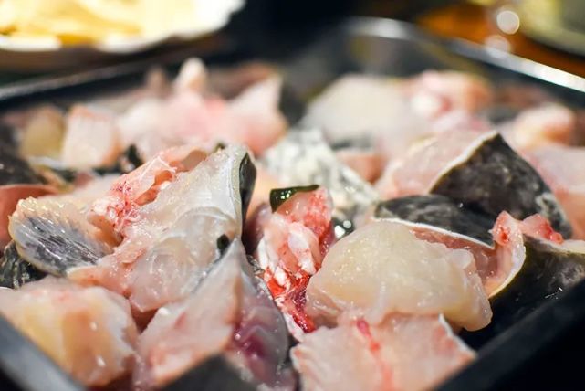 陈老五鱼头王生态江团鱼套餐!这个收费你会来