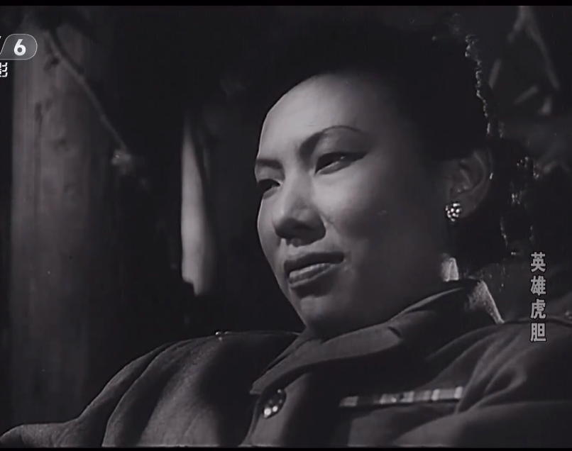 老电影也有商业大片英雄虎胆美女特务阿兰有四种结局