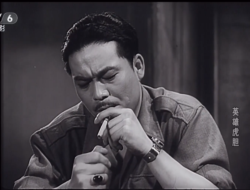 老电影也有商业大片英雄虎胆美女特务阿兰有四种结局