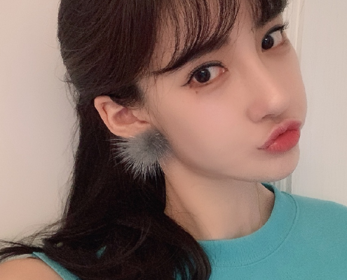 韩国女神潘南奎脸毁了眼睛外凸香肠嘴一看就是玻尿酸打多了