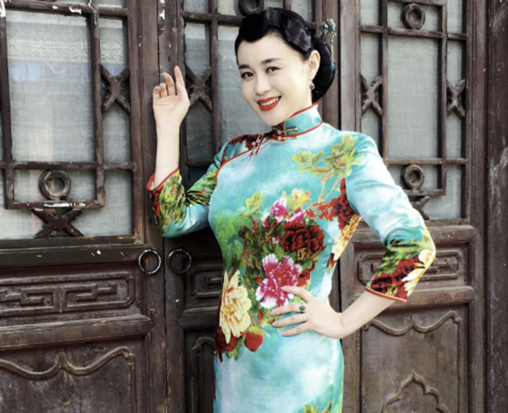 陪赵本山演戏16年各种角色尝遍身材太好的关婷娜何时挑大梁