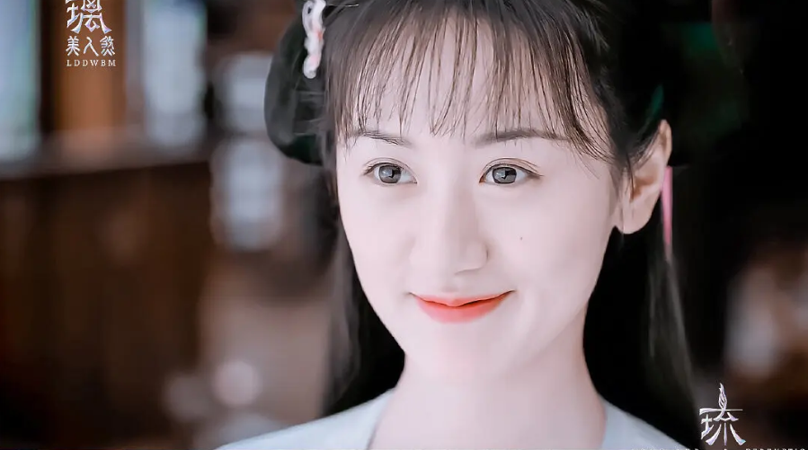 袁冰妍|《琉璃》女主袁冰妍撞脸赵丽颖，爆款仙侠剧偏爱这种脸型？