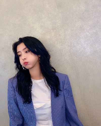 赵小棠|赵小棠路人照曝光，全副武装不露脸，不料真实腿型却看呆众人