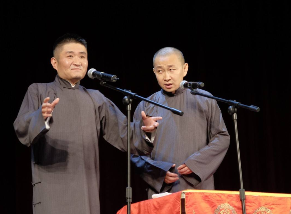 王声|把王声逐出师门后，郑宏伟又吹捧苗阜王声是郭德纲于谦唯一的对手