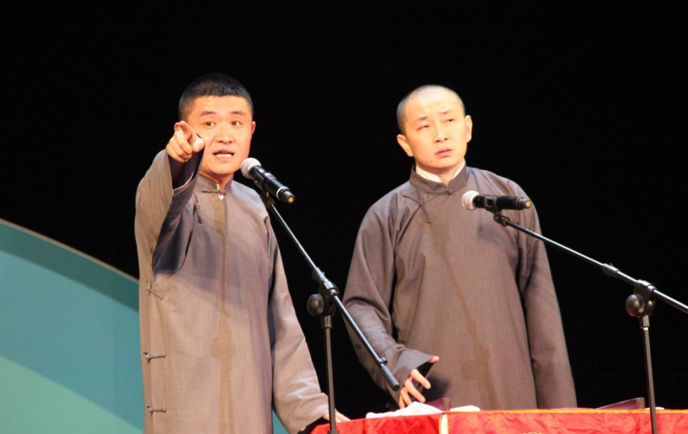 王声|把王声逐出师门后，郑宏伟又吹捧苗阜王声是郭德纲于谦唯一的对手