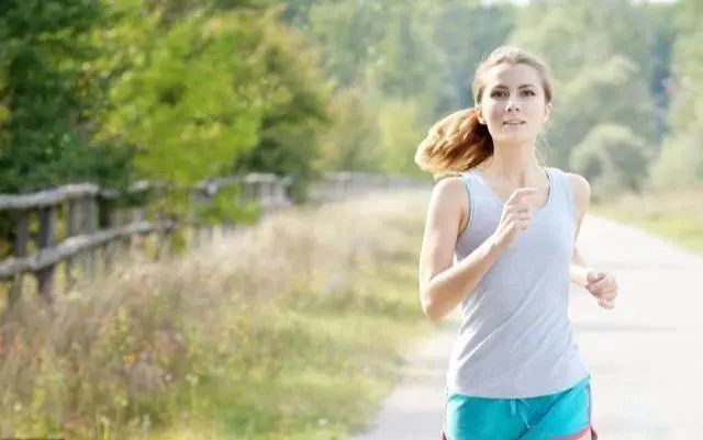 血糖|一旦血糖高，少做3事，少吃3白，记住4个字，稳定血糖，更健康