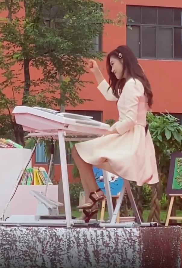 玖月奇迹王小玮耍大牌?二婚嫁歌手却已3年未同框,被指感情生变