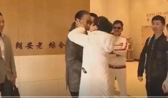 谢贤|84岁谢贤生日，子女都拒绝为他庆生，他也曾多次说跟谢霆锋不熟