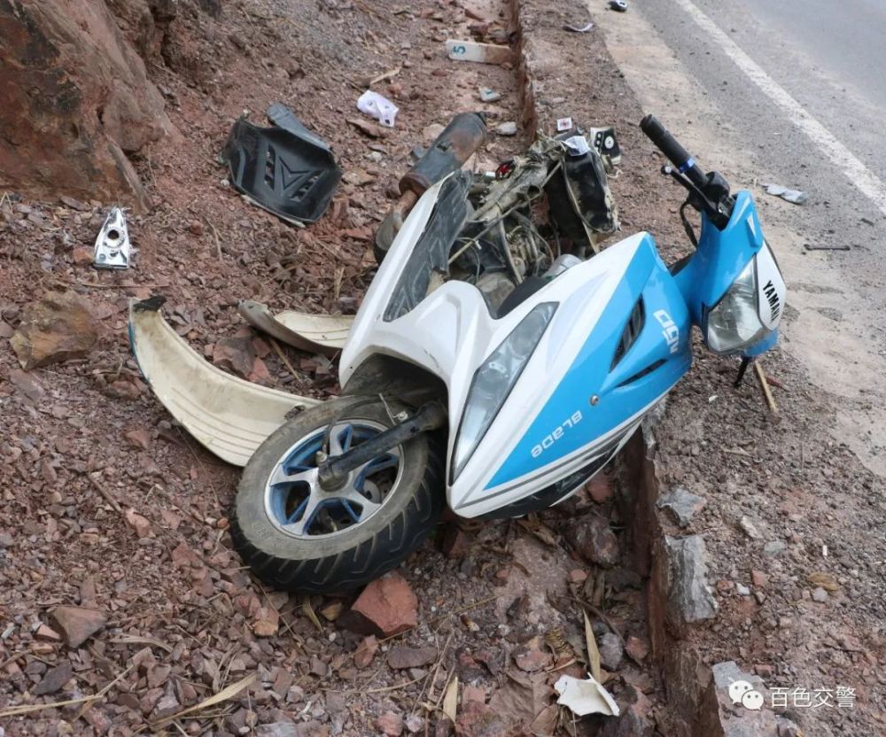 百色两少年出车祸一人当场死亡原来鬼火车还是强行借来的