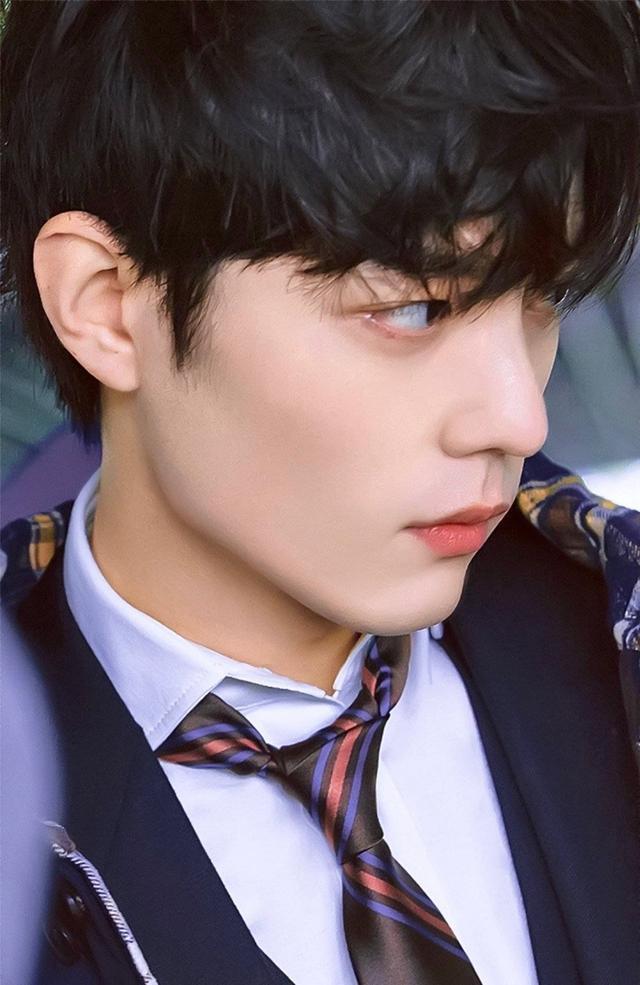 肖战|29岁肖战的最新困境！227后直播登泰国热搜第一，最怕是遇到这事