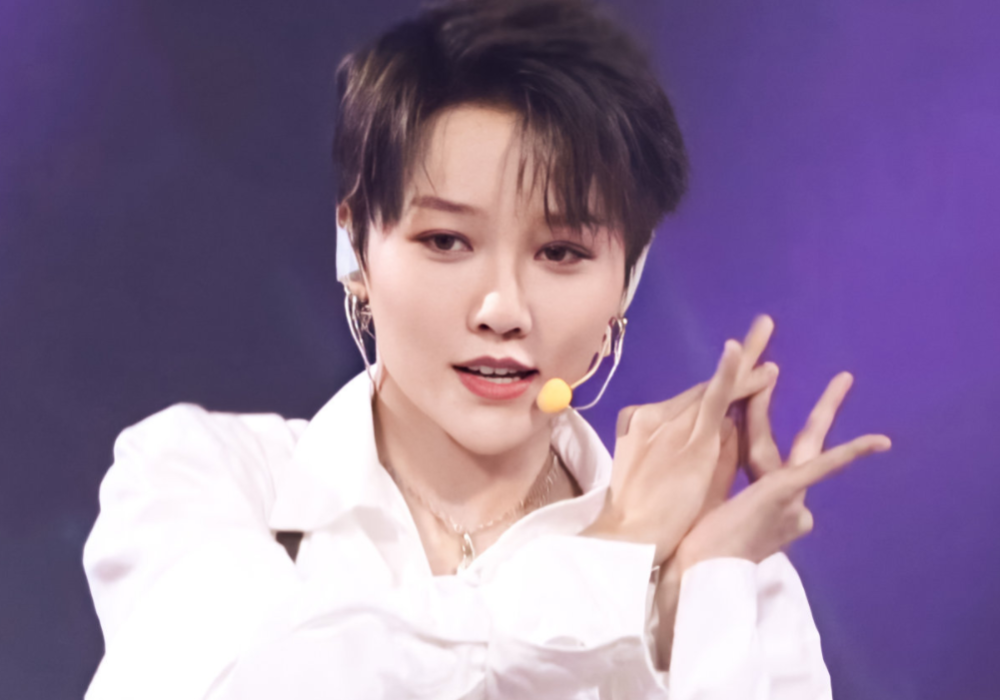 谢可寅|THE9舞台绝了！喻言谢可寅没镜头？无奈站位不敌安崎被埋没