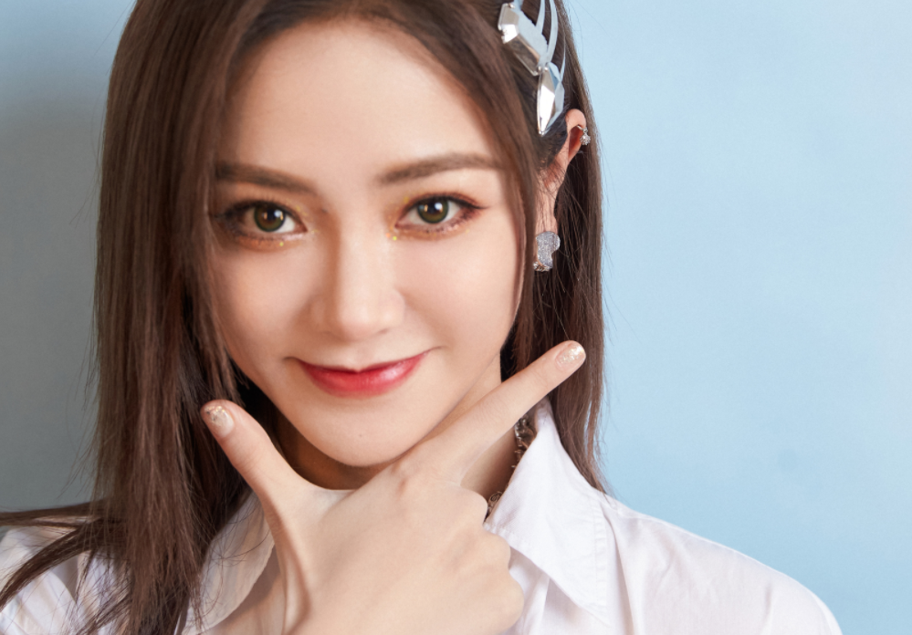 谢可寅|THE9舞台绝了！喻言谢可寅没镜头？无奈站位不敌安崎被埋没