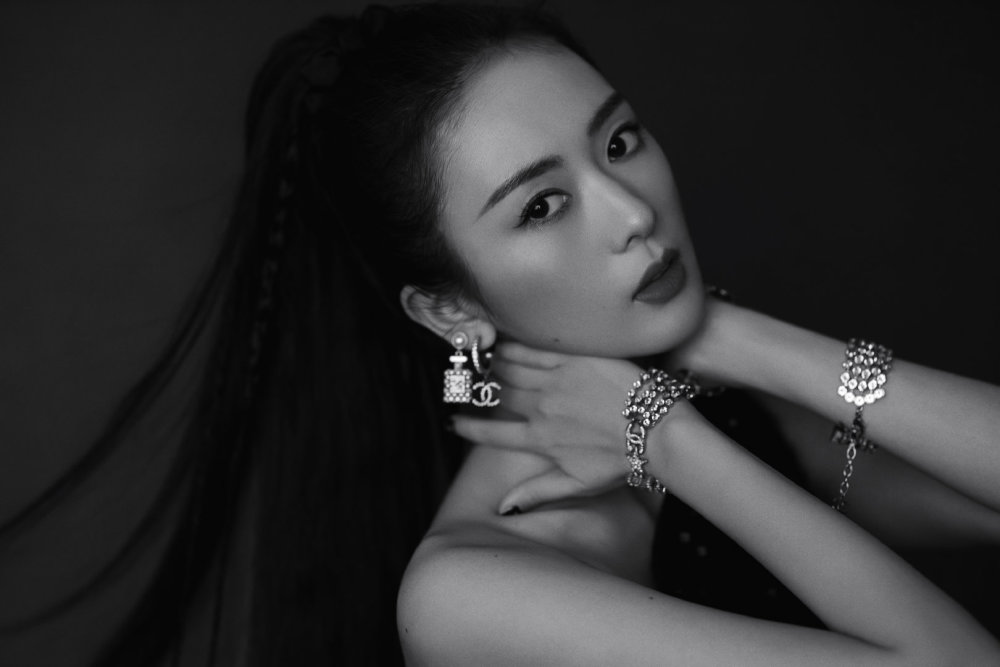 三十而已|三十而已结束后女主首同台，童瑶新造型神似章子怡，被赞气质独特