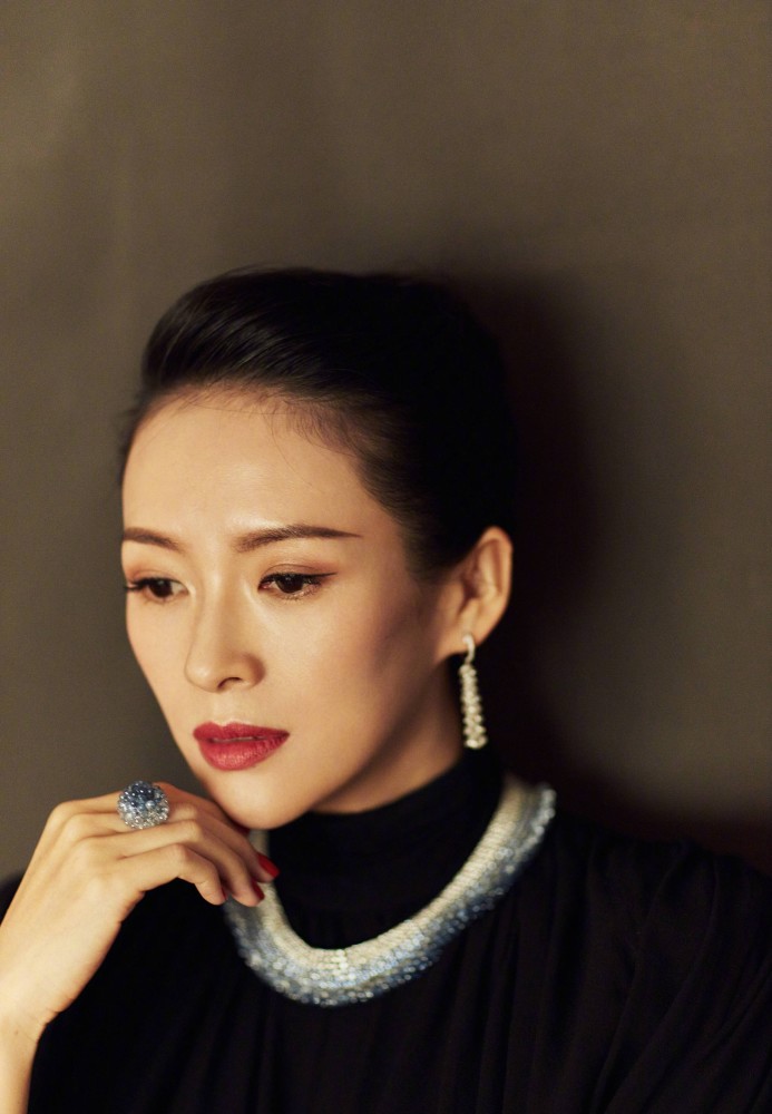 三十而已|三十而已结束后女主首同台，童瑶新造型神似章子怡，被赞气质独特