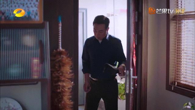 以家人之名|《以家人之名》爆火，比起谭松韵宋威龙，更让人上头的是爸爸cp档